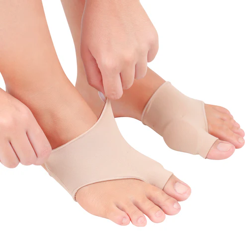 Protector de juanete con gel y funda elástica para aliviar presión