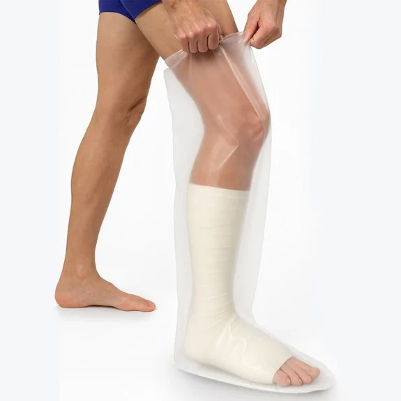 protector impermeable liviano para yeso en pierna